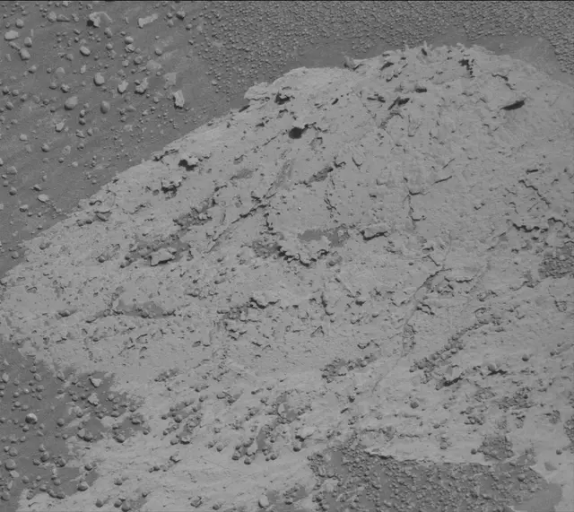 Sol 3968: Mast Camera (Mastcam)