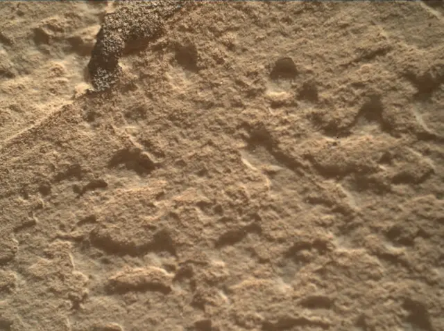 Sol 3968: Mars Hand Lens Imager (MAHLI)