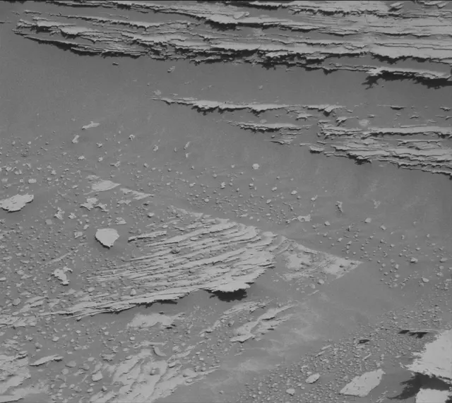 Sol 3969: Mast Camera (Mastcam)