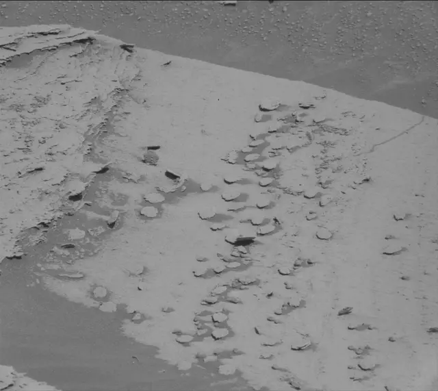 Sol 3969: Mast Camera (Mastcam)