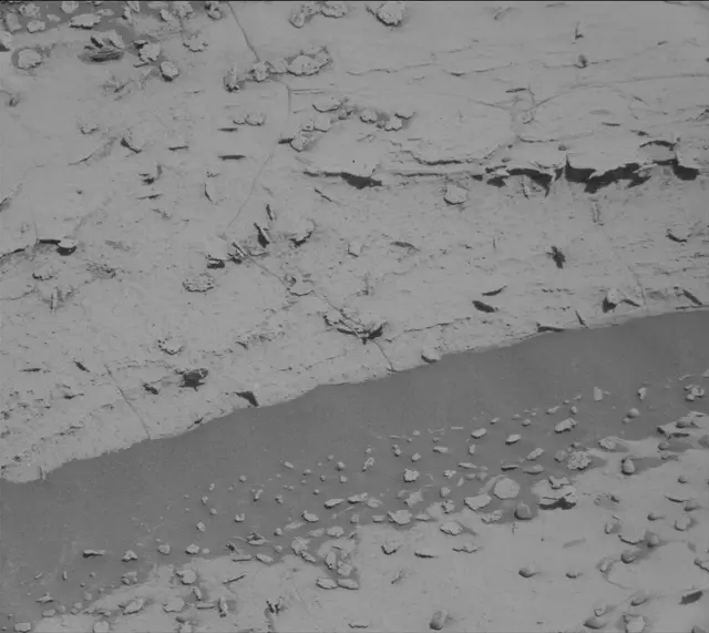 Sol 3969: Mast Camera (Mastcam)