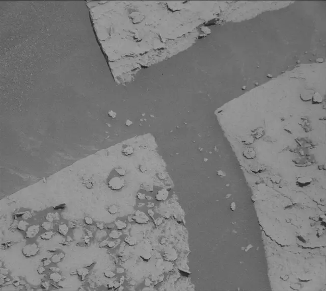 Sol 3969: Mast Camera (Mastcam)