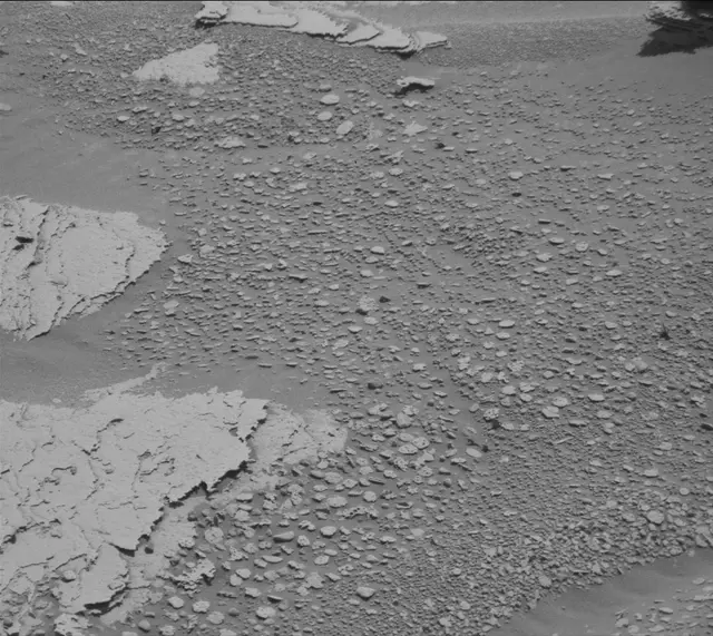 Sol 3969: Mast Camera (Mastcam)