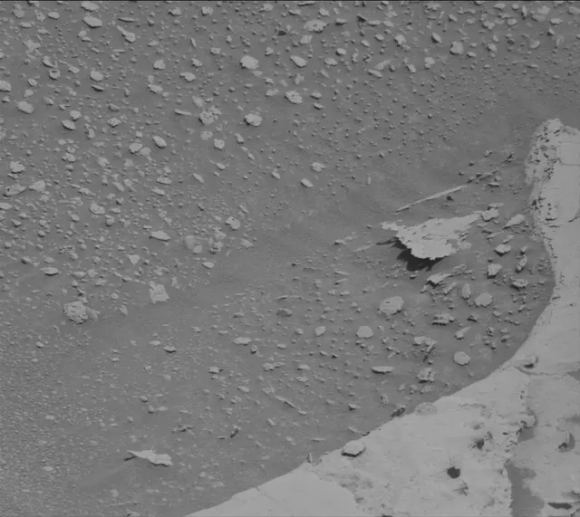 Sol 3969: Mast Camera (Mastcam)
