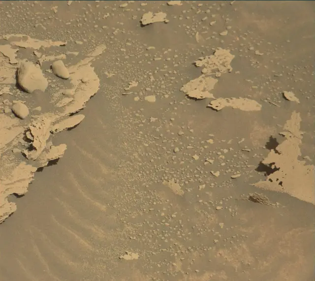 Sol 3969: Mast Camera (Mastcam)