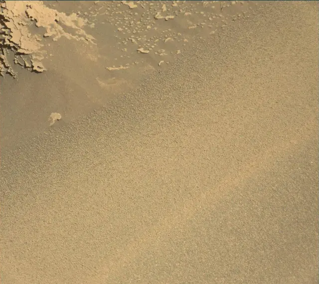 Sol 3969: Mast Camera (Mastcam)