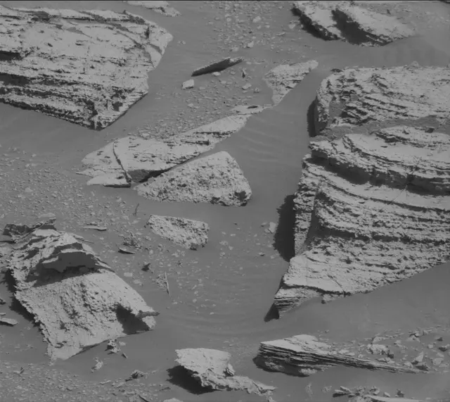 Sol 3970: Mast Camera (Mastcam)