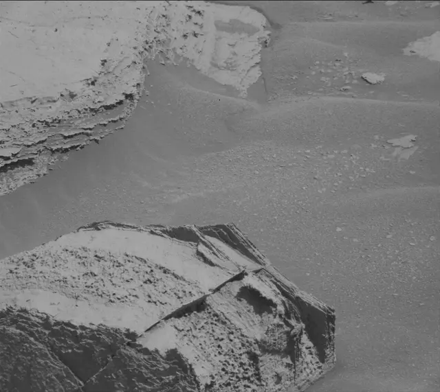 Sol 3970: Mast Camera (Mastcam)