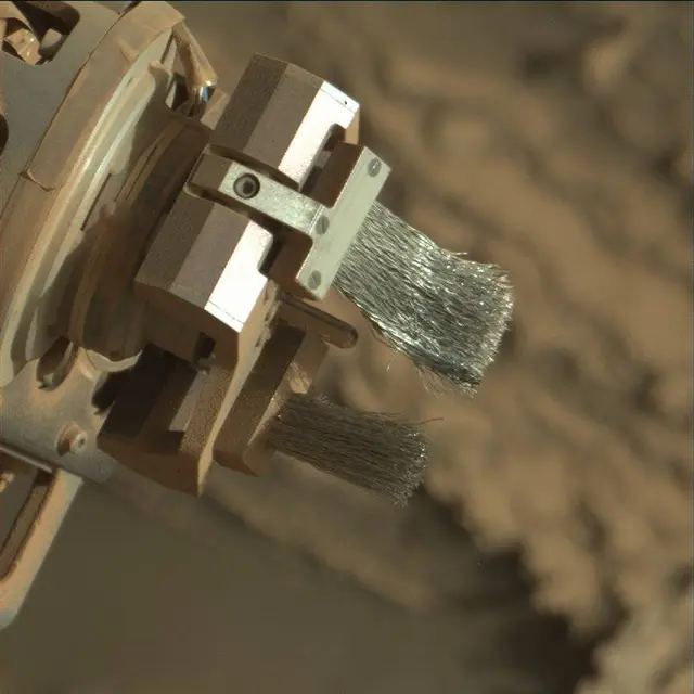 Sol 3971: Mast Camera (Mastcam)