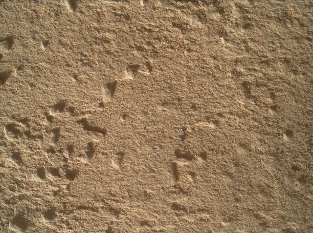 Sol 3971: Mars Hand Lens Imager (MAHLI)