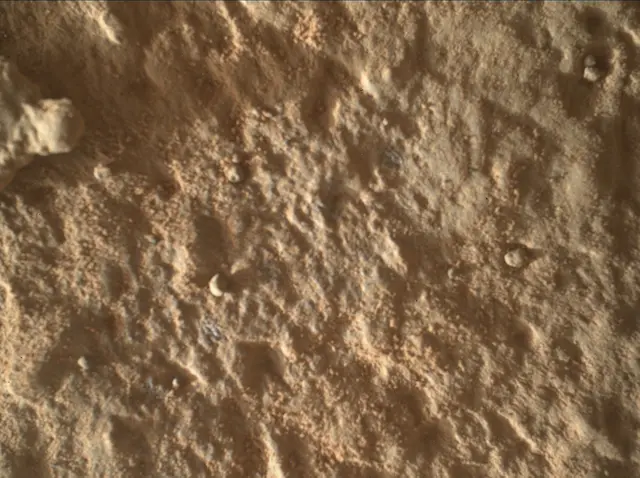 Sol 3971: Mars Hand Lens Imager (MAHLI)