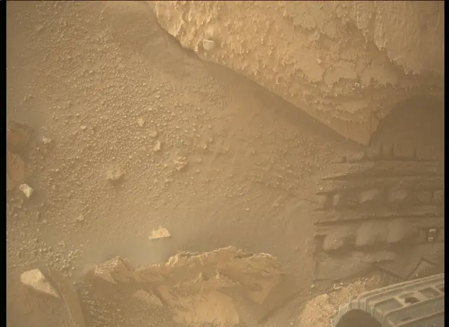 Sol 3972: Mars Descent Imager (MARDI)