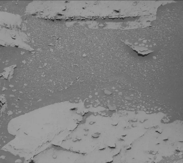Sol 3973: Mast Camera (Mastcam)