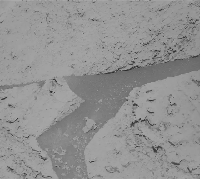 Sol 3974: Mast Camera (Mastcam)