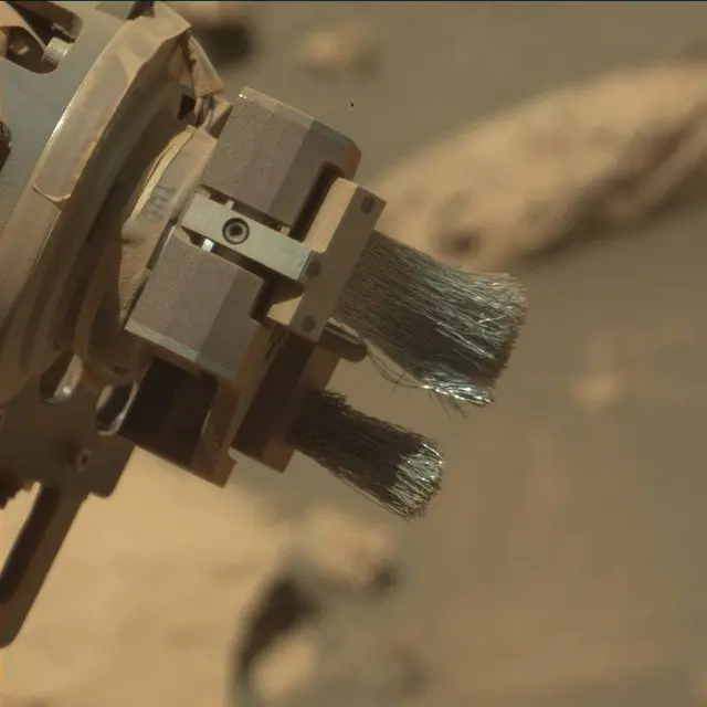 Sol 3975: Mast Camera (Mastcam)