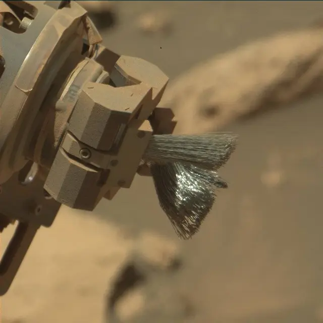Sol 3975: Mast Camera (Mastcam)