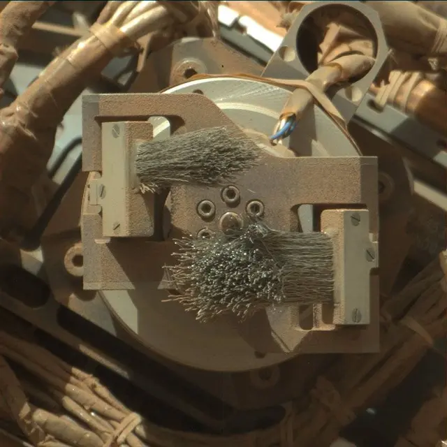 Sol 3975: Mast Camera (Mastcam)