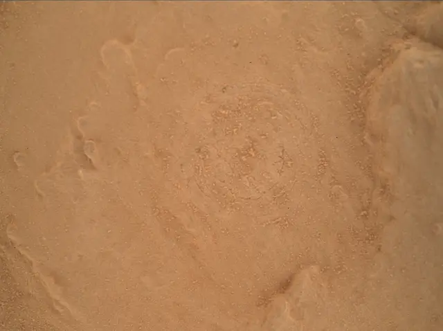 Sol 3975: Mars Hand Lens Imager (MAHLI)