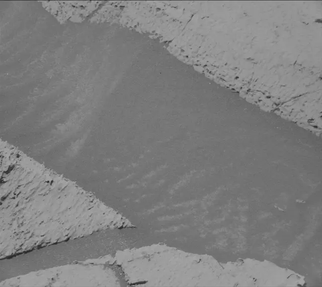 Sol 3976: Mast Camera (Mastcam)