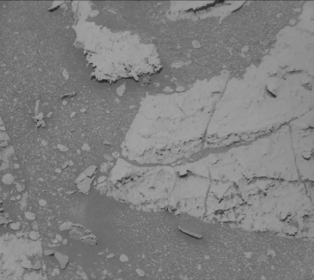 Sol 3976: Mast Camera (Mastcam)