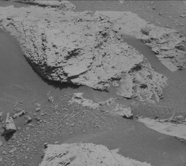 Sol 3977: Mast Camera (Mastcam)