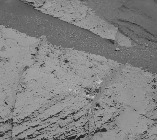 Sol 3977: Mast Camera (Mastcam)