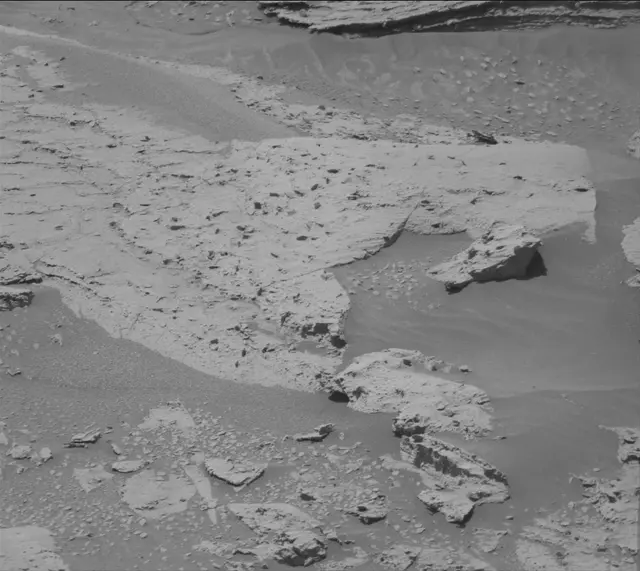 Sol 3977: Mast Camera (Mastcam)
