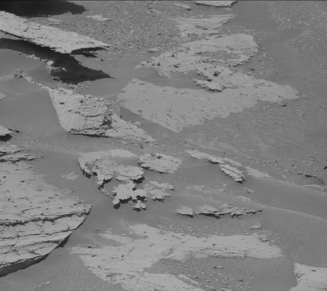 Sol 3977: Mast Camera (Mastcam)