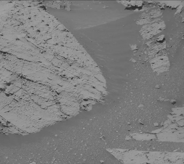 Sol 3977: Mast Camera (Mastcam)
