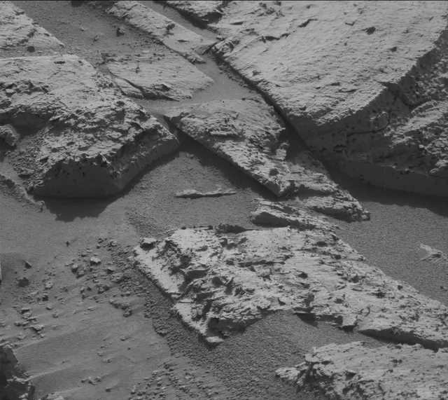 Sol 3977: Mast Camera (Mastcam)