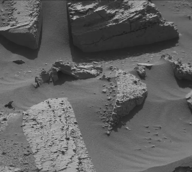 Sol 3977: Mast Camera (Mastcam)