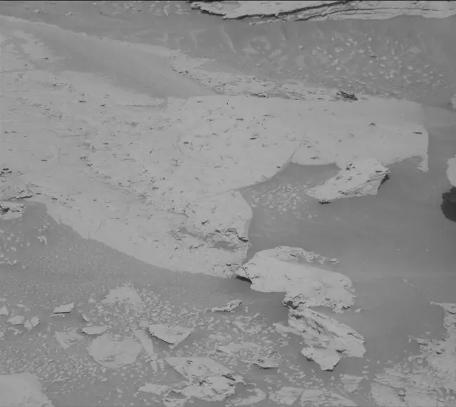 Sol 3977: Mast Camera (Mastcam)