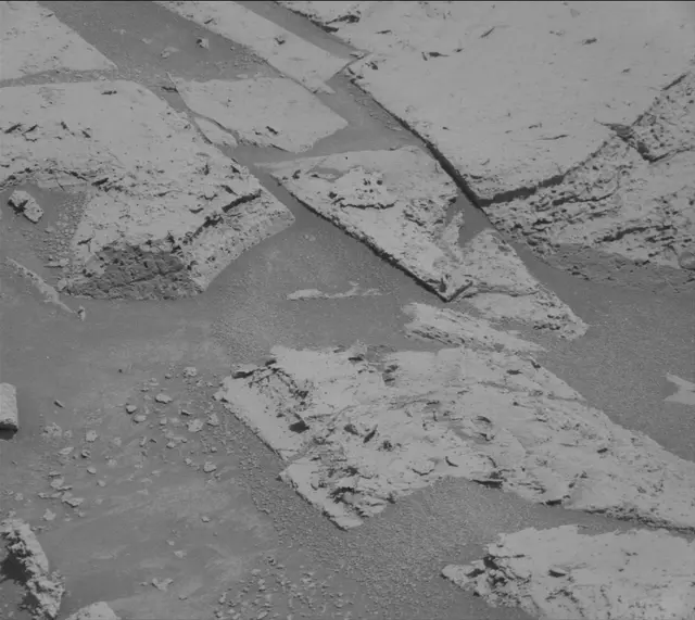Sol 3979: Mast Camera (Mastcam)