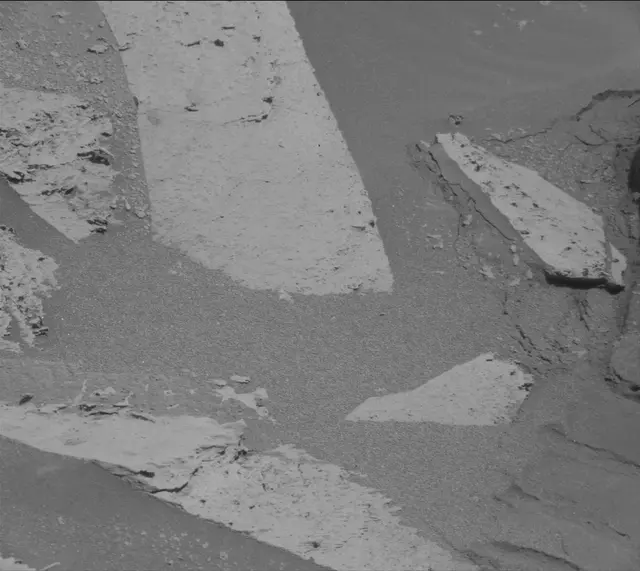 Sol 3979: Mast Camera (Mastcam)