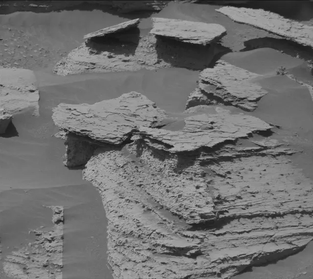 Sol 3979: Mast Camera (Mastcam)