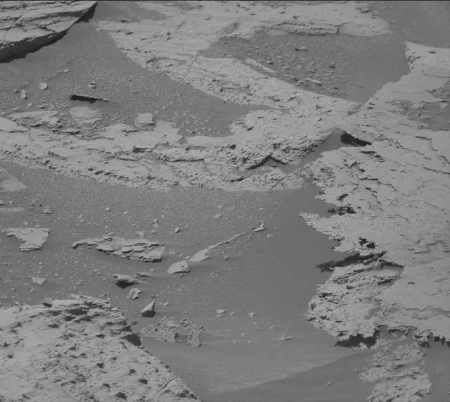 Sol 3979: Mast Camera (Mastcam)