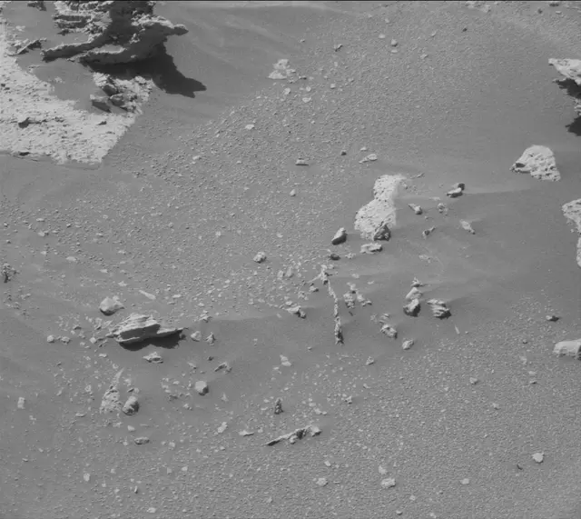 Sol 3979: Mast Camera (Mastcam)