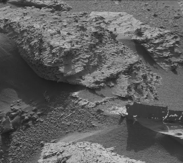 Sol 3979: Mast Camera (Mastcam)