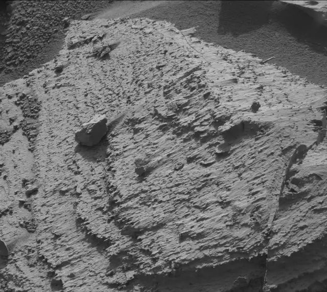 Sol 3979: Mast Camera (Mastcam)