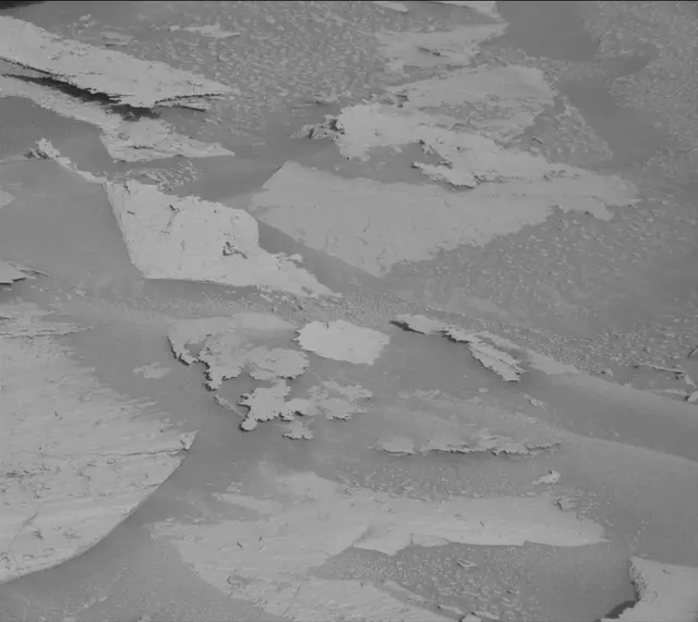 Sol 3979: Mast Camera (Mastcam)