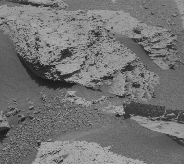 Sol 3982: Mast Camera (Mastcam)