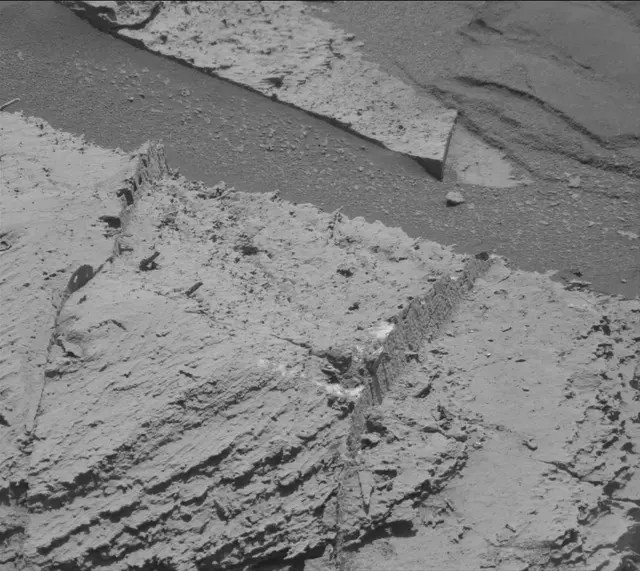 Sol 3982: Mast Camera (Mastcam)