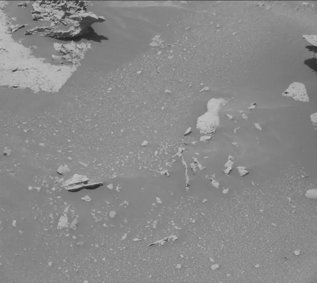 Sol 3982: Mast Camera (Mastcam)