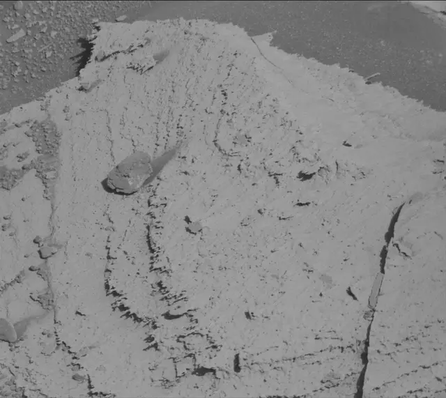 Sol 3983: Mast Camera (Mastcam)