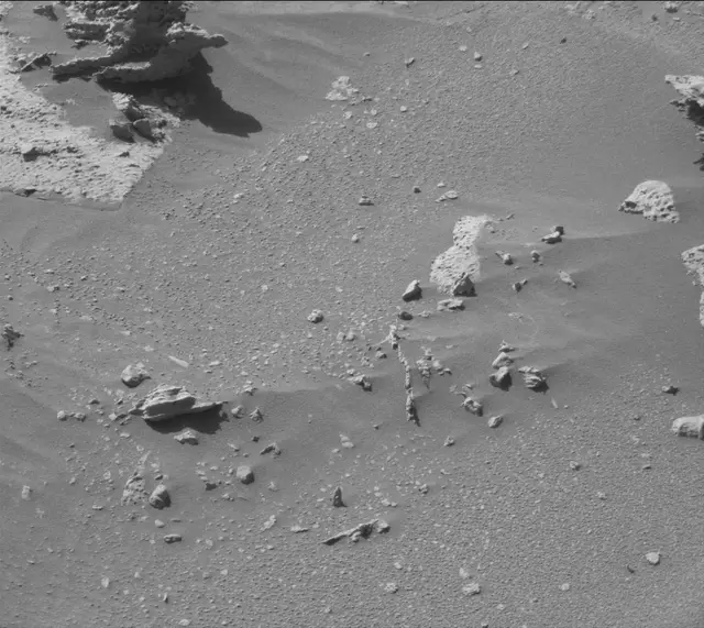 Sol 3983: Mast Camera (Mastcam)
