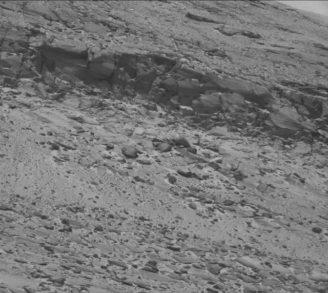 Sol 3983: Mast Camera (Mastcam)