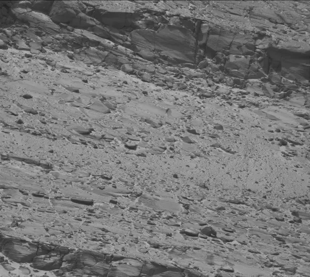 Sol 3983: Mast Camera (Mastcam)