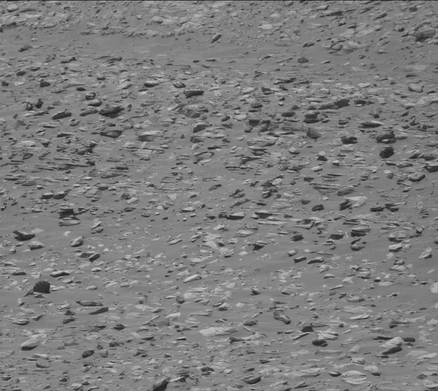 Sol 3983: Mast Camera (Mastcam)