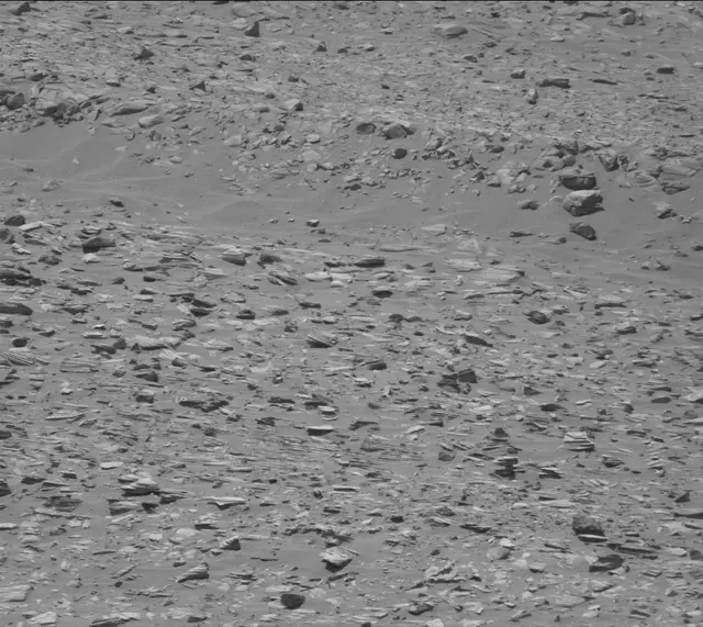 Sol 3983: Mast Camera (Mastcam)
