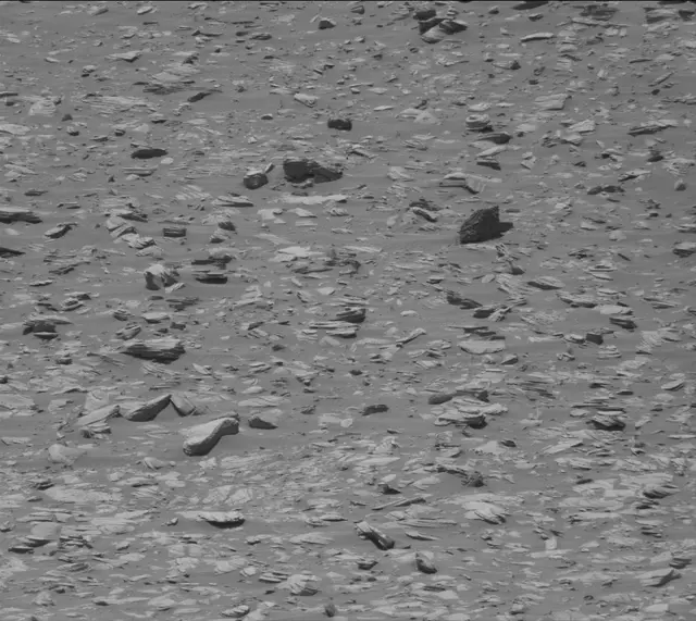 Sol 3983: Mast Camera (Mastcam)